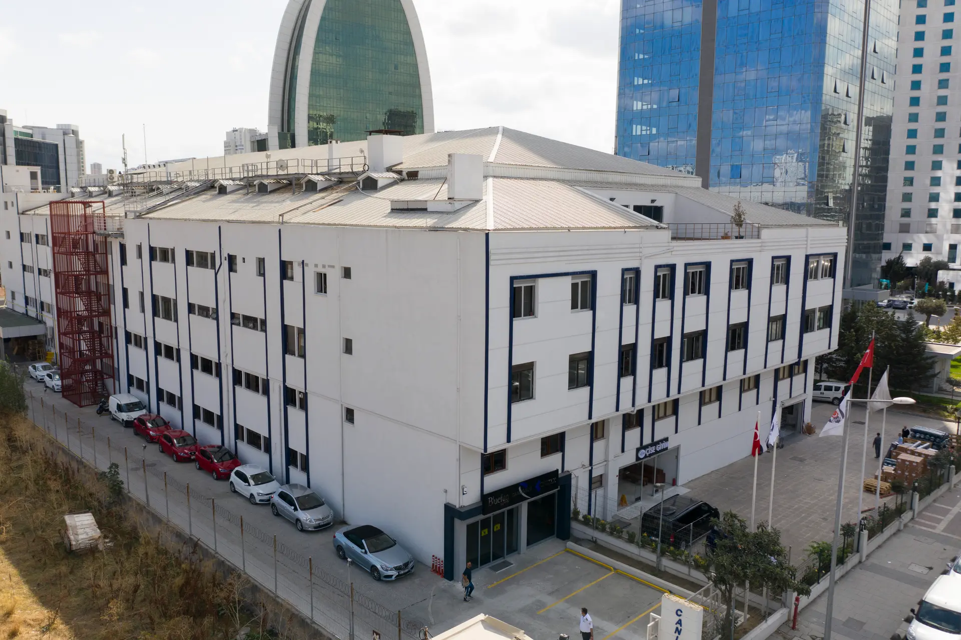 Three generations in textiles, one family name.