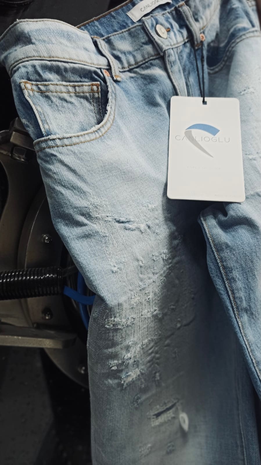 Export documentation and shipping